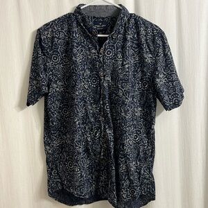 Men’s American Eagle outfitters seriously, soft size large, short sleeve shirt